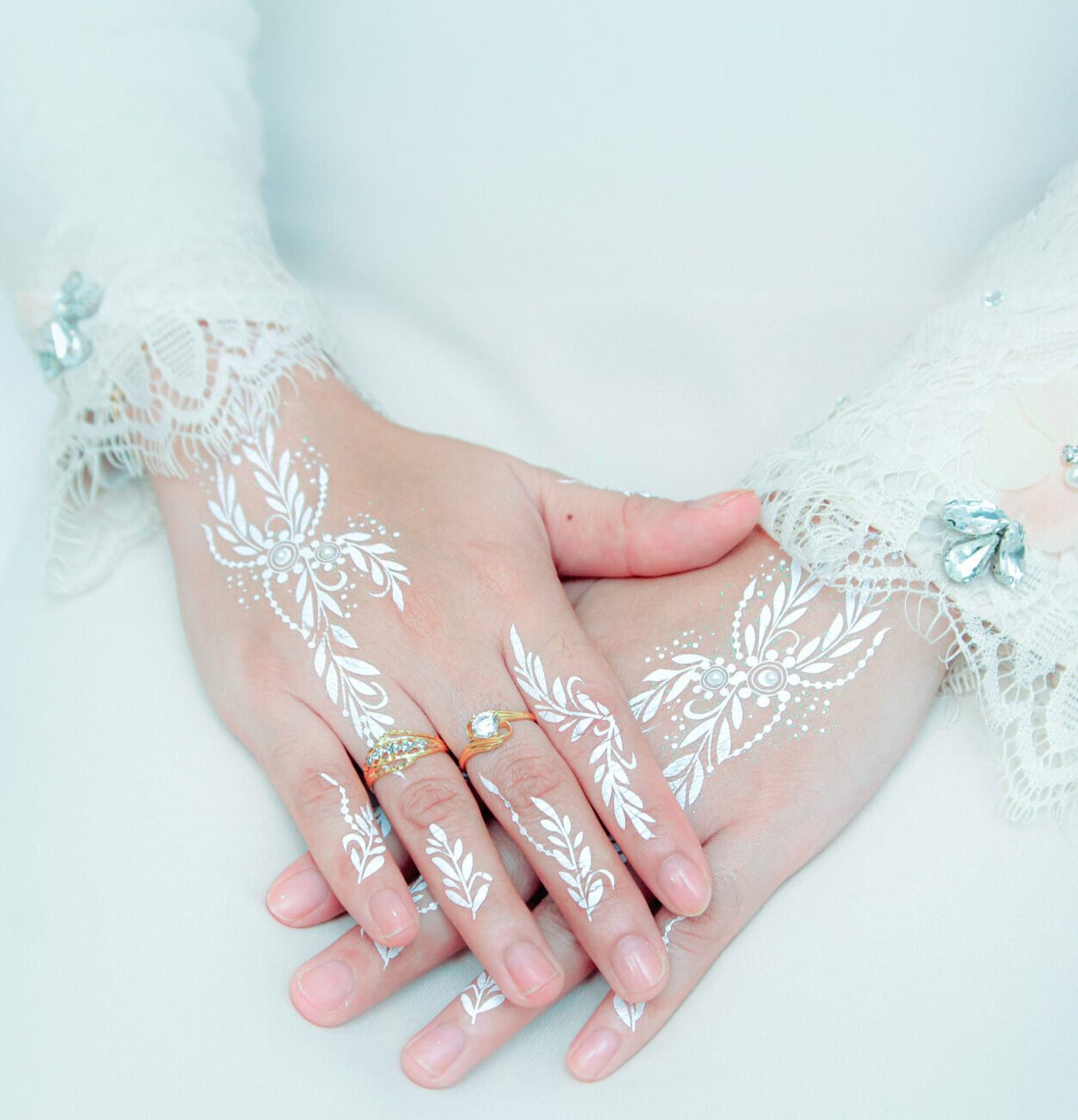 Henna Artist in Dubai UAE - Sana Mehndi Art